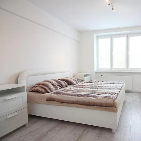 Au Private In Apartment *
